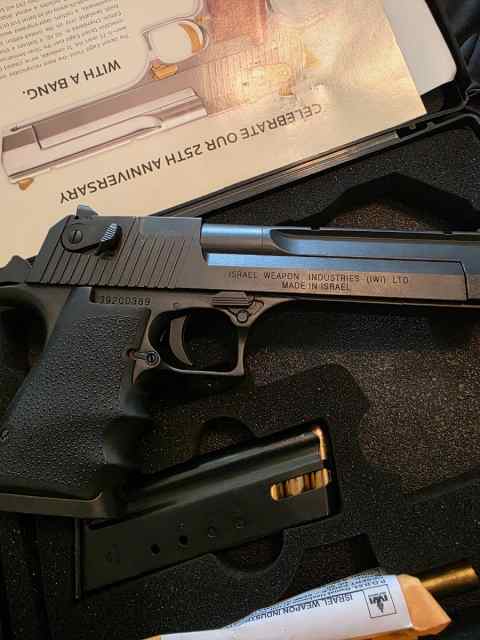 Israeli  desert eagle 50ae 