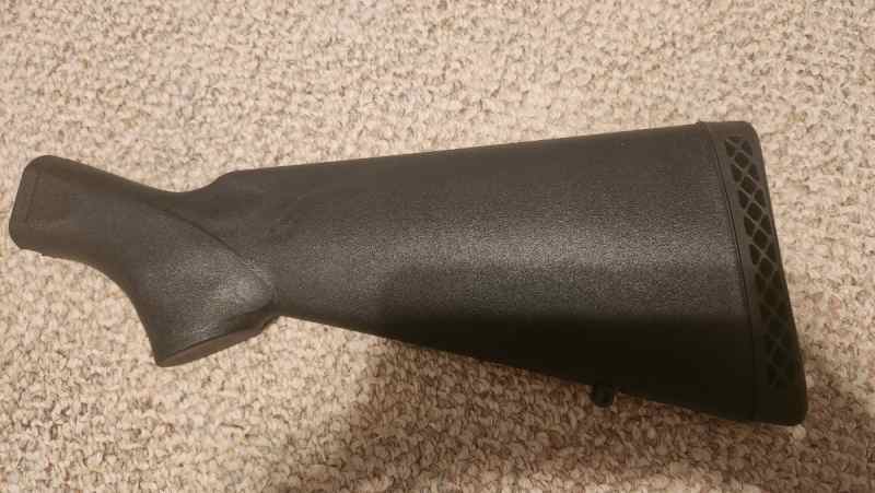 Mossberg 500/590 Stock Like New