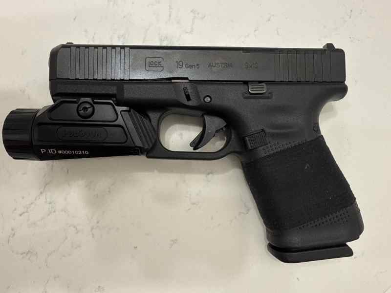 GLOCK 19 Gen5 MOS Semi-Auto Pistol