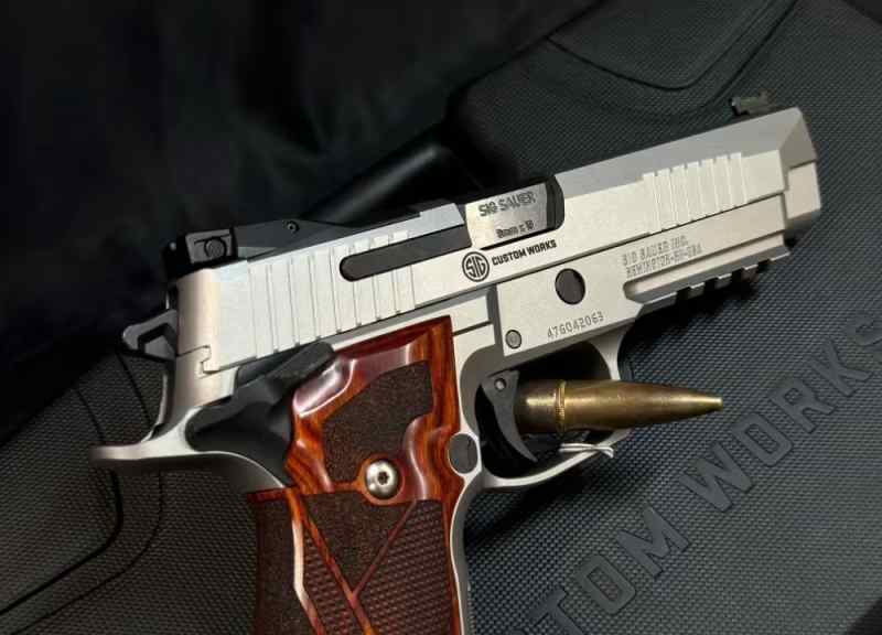 Sig Sauer P226 X-Five Classic 9MM Sig-Sauer P226 X